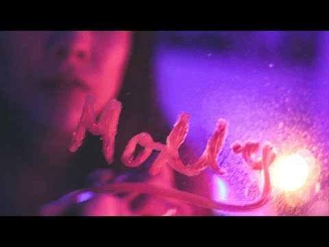 Baby Steps - Molly (Video Oficial)