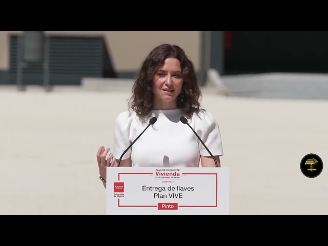 Díaz Ayuso entrega en Pinto las llaves de una nueva promoción del Plan Vive de alquiler asequible