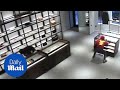 Shoplifting team robs Chicago boutique store in broad daylight