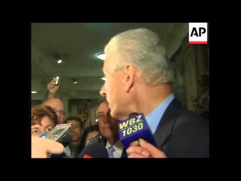 Bid to ban gay marriage fails in Massachusetts