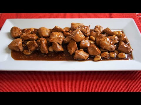 POLLO EN SALSA CON ALMENDRAS