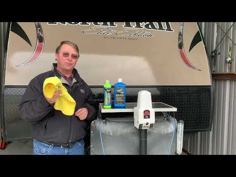 Applying Meguiars Ceramic Wax after applying the One Step