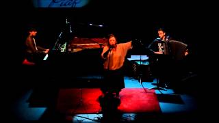 EDITH PIAF TRIO. ÉRASE UNA VOZ: EDITH PIAF