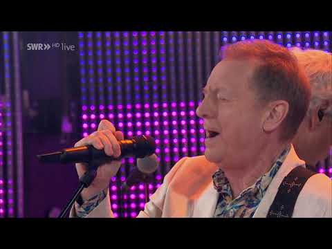 Weltpremiere: John Miles spielt seinen Welthit "Music" mit der SWR Big Band