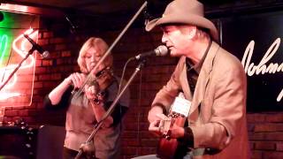 Doug Seegers &quot;She&#39;s in a Rock &#39;n&#39; Roll Band&quot;