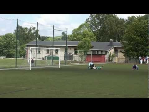 Bezirksliga West Sachsen SV Blau-Weiß Crottendorf - FSV Krumhermersdorf 4:3 02.06.2012.mpg