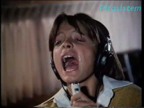 Mamá, Mamá video
