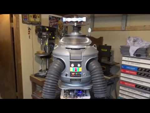 Dave's First Real Look At My Ez-B Controlled Full Size Lis B9 Robot