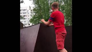 ?#ЯЖЕОТЕЦ пришёл разбираться на спортивную площадку