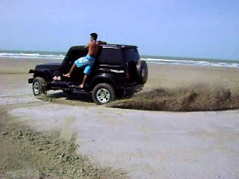 Cavalo de pau em Ponta do Mel - RN Paiakan, Geilson e Lucas...