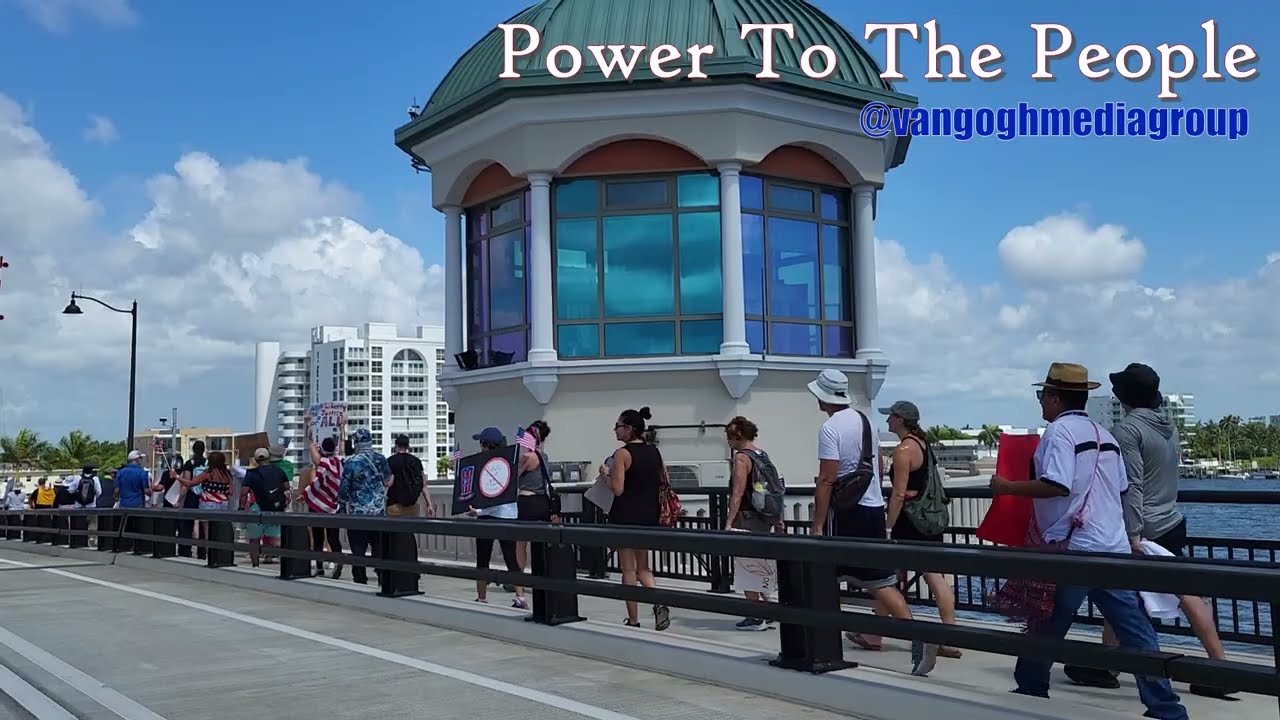 'No Kings' March Across the Southern Boulevard Bridge to Mar a Lago June 14 2025