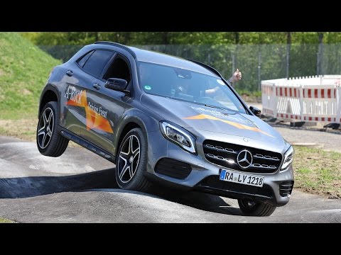 2017 Mercedes-Benz GLA On Road / Off Road Test | Overview & Testdrive Kompakt-SUV