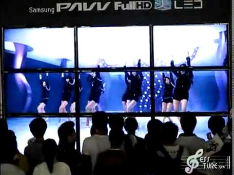 100821 SNSD - Genie 3D MV @ SM Town Seoul 2010