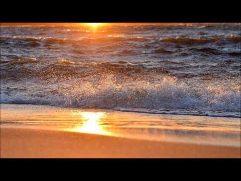 Liisi Koikson - Rannal  /  On The Beach