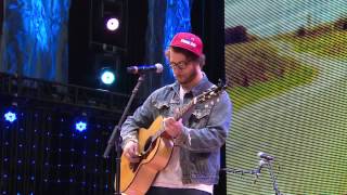Amos Lee - Keep It Loose, Keep It Tight (Live at Farm Aid 2013)
