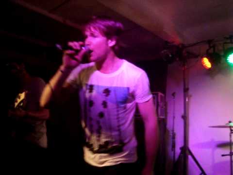 Finabah- We Love The Chaos Live (New Song) at the Fort