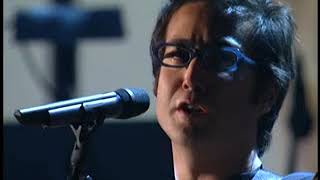 Rufus Wainwright, Moby &amp; Sean Lennon singing The Beatles Across the Universe