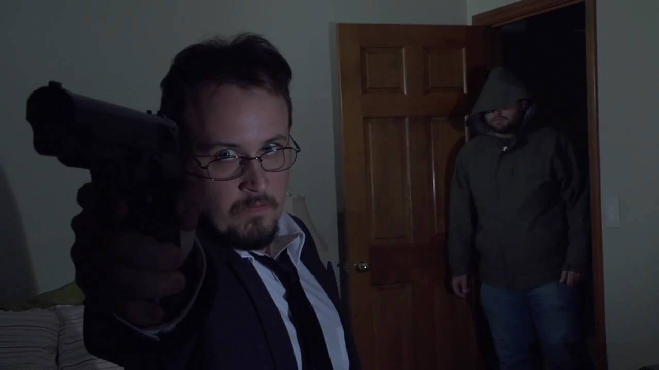 Miniature de la vidéo Paranoia Official Trailer du film Paranoia