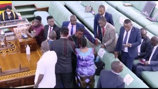 Zaake atabuse ku bawambibwa, asindikiddwa mu kakiiko ka mpisa Zaake atabuse ku bawambibwa, asindikiddwa mu kakiiko ka mpisa