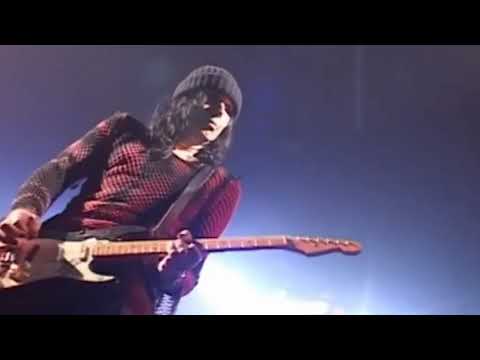 Skew Siskin  - The Godess