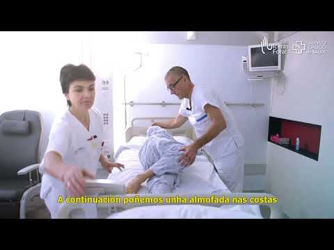 Mover el paciente en cama. Decúbito lateral izquierdo (2-7)