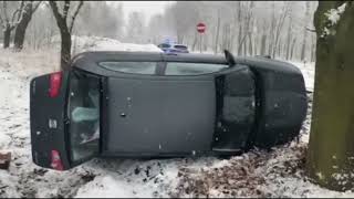 Wideo: Seat wypadł z drogi między Żukowicami a Brzegiem Głogowskim