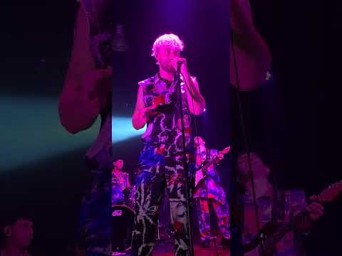 La mochila del mundo- Alan sutton y las Criaturitas de la Ansiedad @Sala Forum Puebla