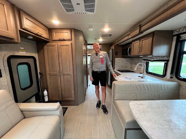 Preview image of 2022 Thor Magnitude XG32 (17U253282) youtube video