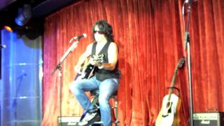 Paul Stanley KISS Kruise V: solo, private &amp; acoustic: 9/11 Ain´t quite right