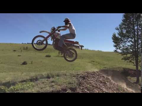 slow motion motorcycle jump - 1986 Yamaha xt 350