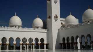 preview picture of video 'Sheikh Zayed Grand Mosque جامع الشيخ زايد الكبير‎ Abu Dhabi UAE Tour 10-22-13'