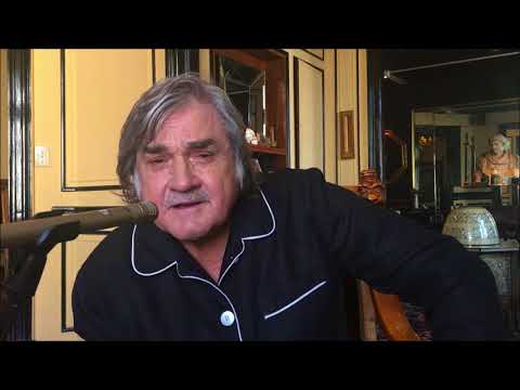 Lito Cruz narra "El cuento de las arenas"