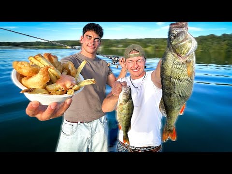 FISH&CHIPS selbst Fangen und DIREKT Zubereiten! 💀😮