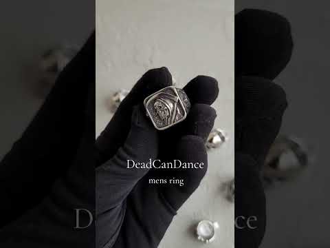 Кольцо печатка перстень мужское стальное DEADCANDANCE 19 из медицинской нержавеющей стали с Черепом - фото 1 - id-p2018515816