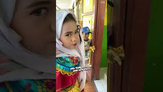 Download lagu What are you watching? #school mp3