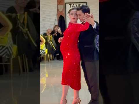 🎶“Danzarín” Aníbal Troilo #tango #dance #argentinetango #baile #dancer #tangoargentino #tangoshow