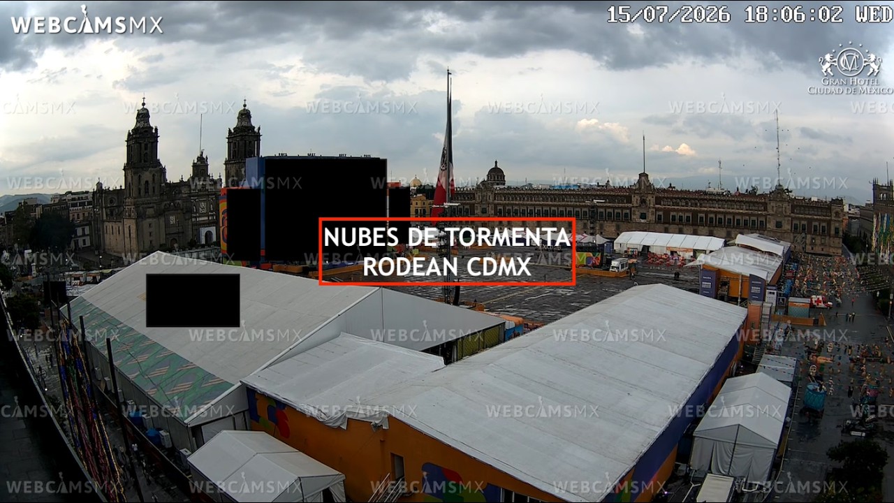 Live webcam view of Vista Aérea del Zócalo Capitalino