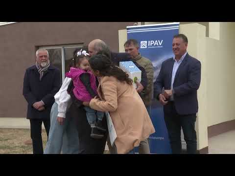 Familias de Monte Nievas recibieron viviendas del “Plan Mi Casa 4”