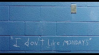 Saturday//Twin Shadow Ft HAIM