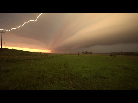 Riiulpilv + äike Kiili alevis 23.07.2022 varahommikul