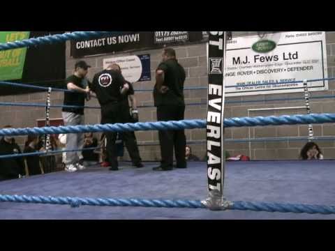 Bartek Kuczynski-I walka w kickboxingu full contact12/12/2010 Polish Combat Sports Club BRISTOL