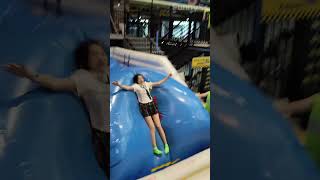 【Funny TikTok】パンチラ?すごいぞ中国  JUMP台