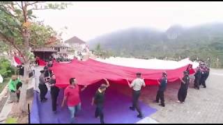preview picture of video 'Persiapan Pengibaran Bendera Merah Putih Raksasa di Gunung Api Purba Nglanggeran'
