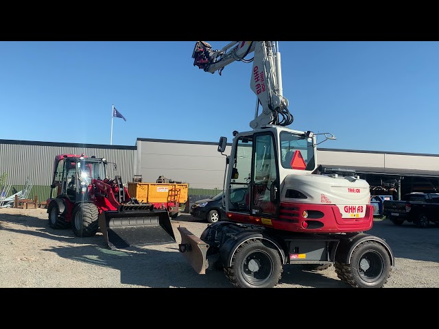 807286 Wheel excavator Take-Job TB295W, Incl Implement trolley and Implements -2015, 5180 hours