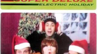 Super Deluxe - Johnny's Gone Sleddin with Queen