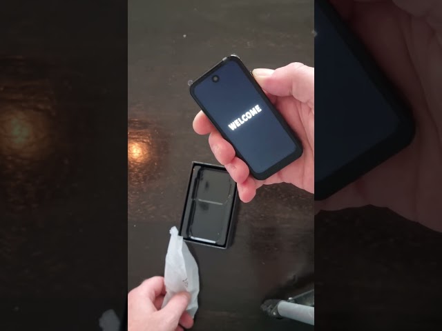 Vídeo relacionado con YOHOPE 3G Mini móvil, Smartphone para niños, Android 9.0 Procesador de Cuatro núcleos, 2 GB de RAM, 16 GB de ROM, 5,0 MP, móvil económico sin Contrato (Verde)