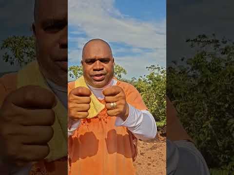 Momento de oração no Santo Monte da Oração, na cidade de Campinorte, Goiás.