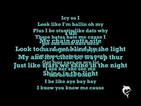 Piece and chain swangin - dorrough - lyrics (on screen)