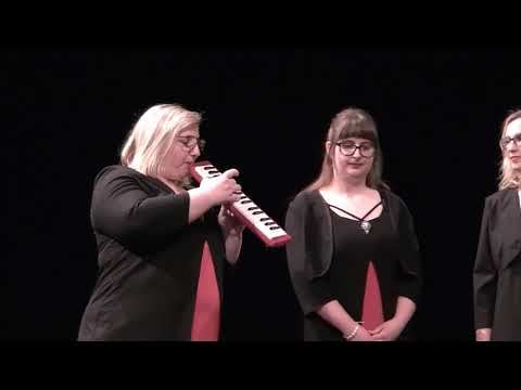 klapa "Puntape" , Novi Vinodolski  :  Sinoć Ive  //  Garlica je propivala  //Galiotova pesen