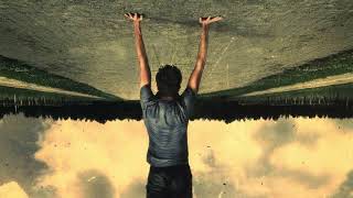 Seconds Away   L U I  2014